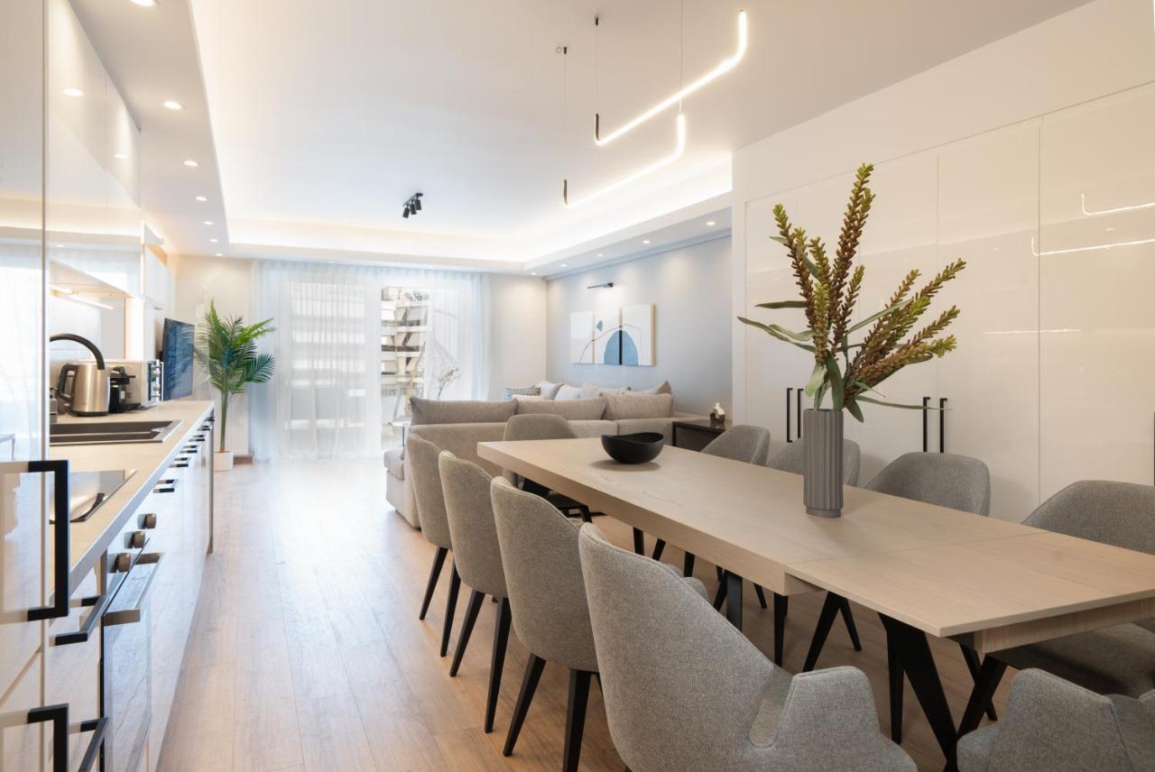 Luxury 4 Bedrooms Apartment Near Flisvos Marina Piraeus Exterior photo